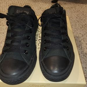 Black converses